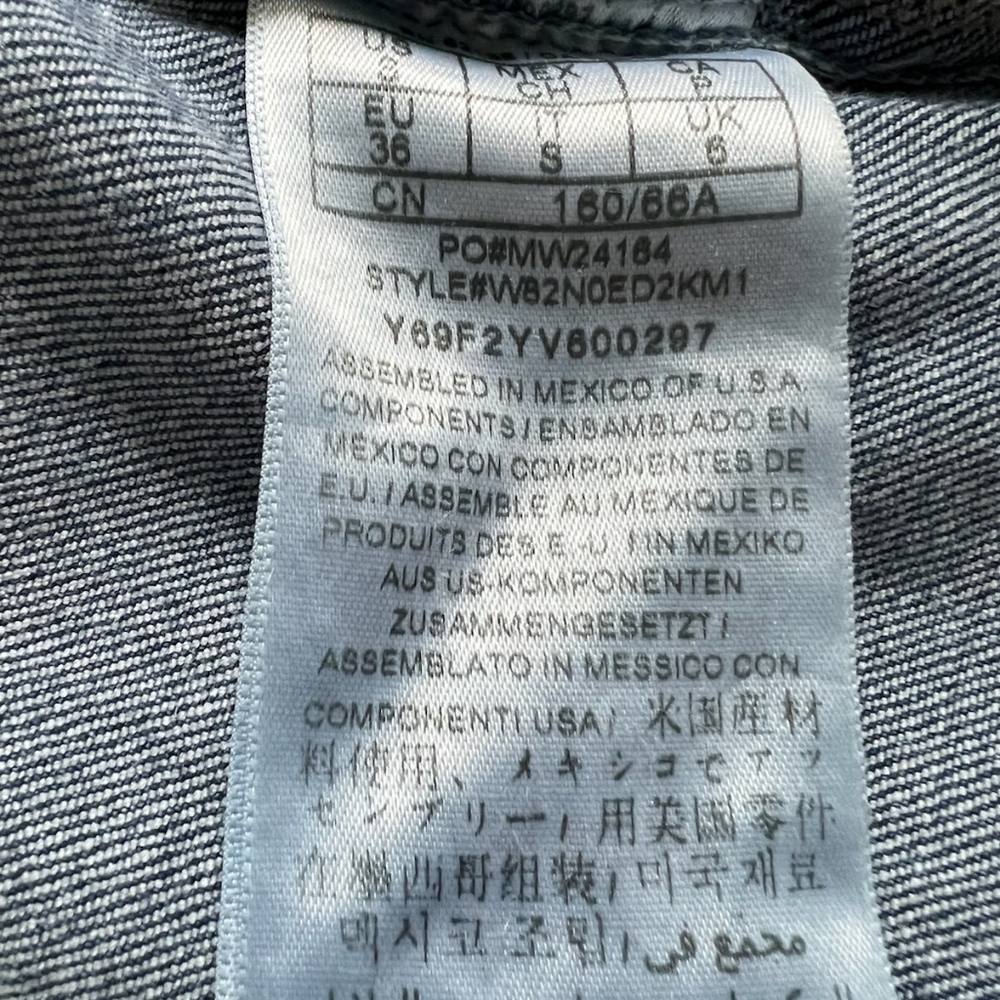 Guess Denim Jacket. Medium Faded Washed. - Picture 9 of 9